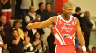 Hurac�n le gan� por paliza a San Isidro y puso 1-1 la serie de cuartos