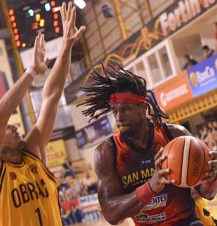 Mostr� los dientes