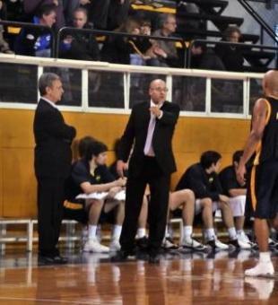 San Mart�n confirm� asistente y U21