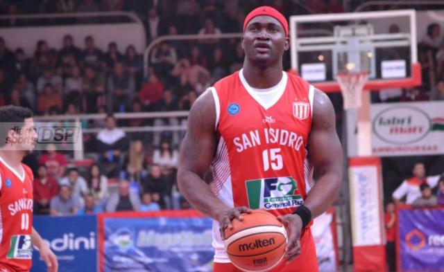 San Isidro cort� a Essengue