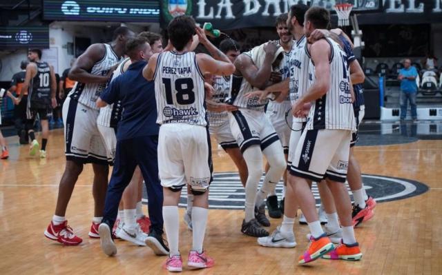 Pe�arol vuelve con una victoria de su gira