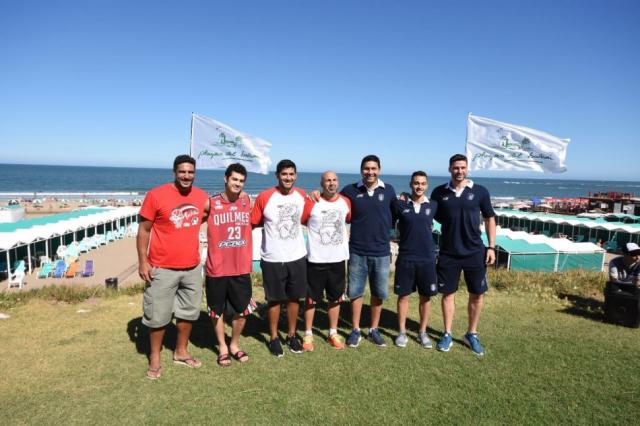 El cl�sico empez� en la playa