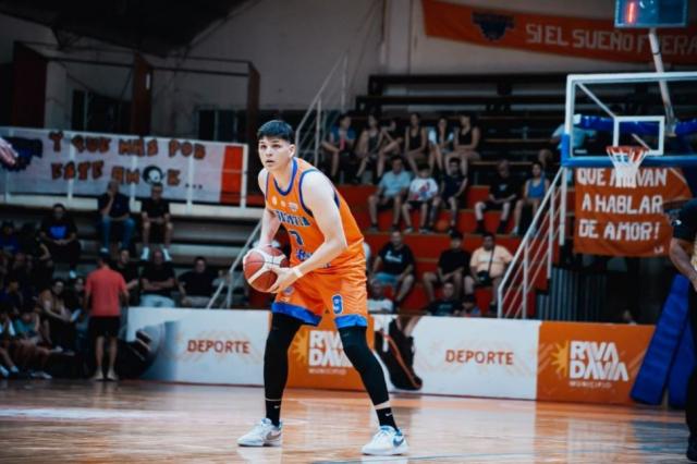 Norte: tres visitante en una noche de alto vuelo