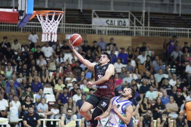 Norte: S�lido triunfo de Salta Basket