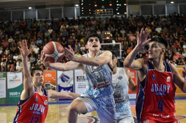 Norte: Salta y Col�n festejaron afuera