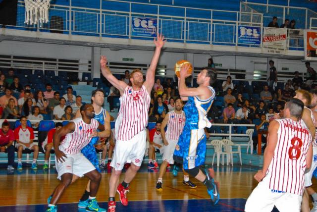 Echag�e baj� a Uni�n