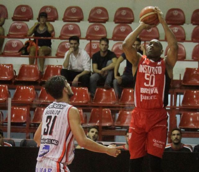 En casa, �cerveza� no