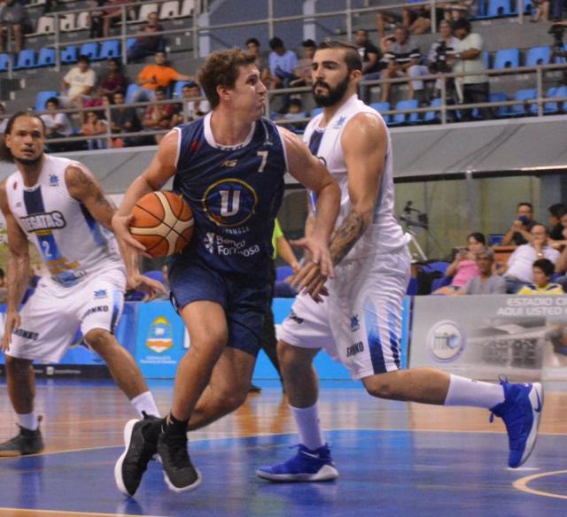 Elsener sumar� su cuarto a�o en La Uni�n